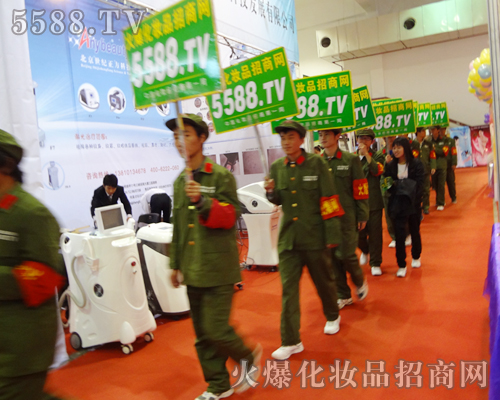 �𱬈F(tu��n)�(du��)���������x��