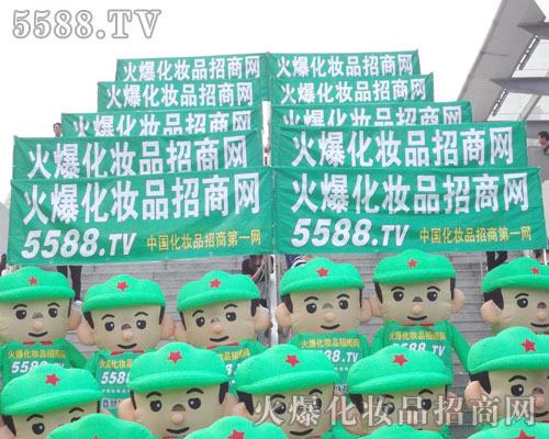 �𱬾Gɫ܊�b��ͨ��ģ�@���L������