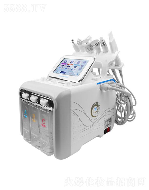 ����С����