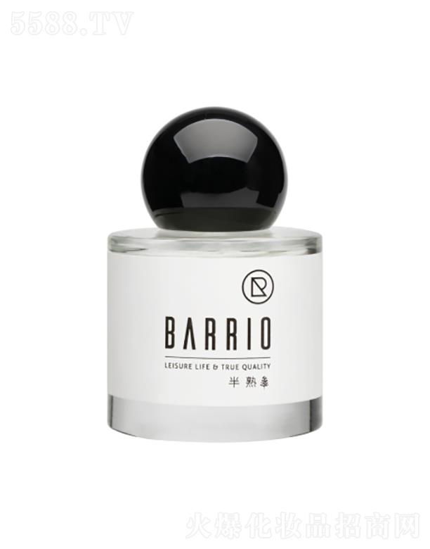 ����W����  ��ā