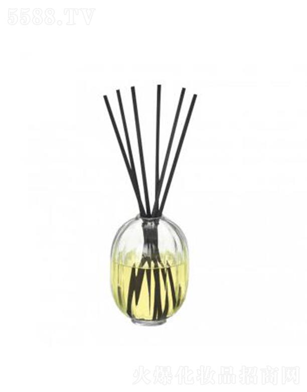 diptyque҃(ni)U[-