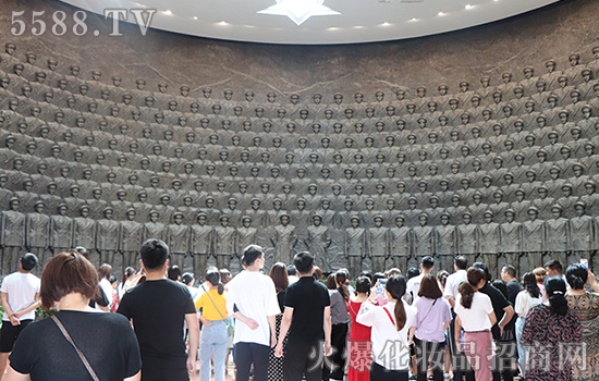 ����˼���������������ƵZǰ�У�