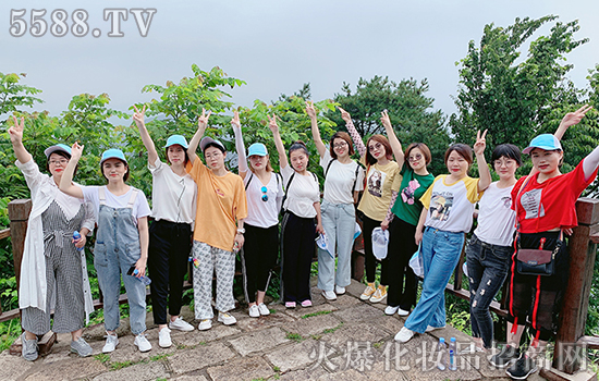 �߽������r(sh��)��������Ӣ�����