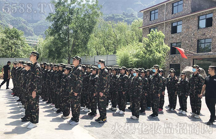 ���߼tɫ֮·�����ټtɫ����