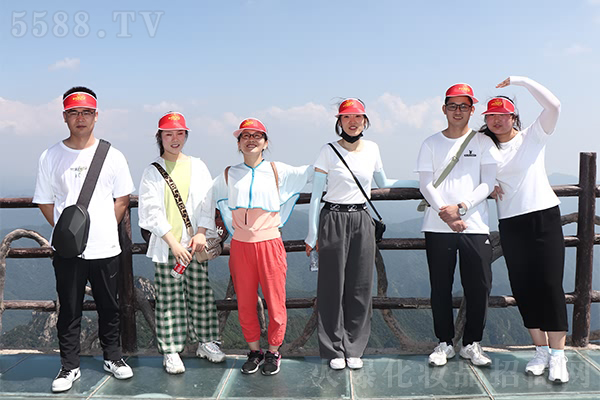 ���[�Ͼ�ɽ������ɽˮ�g