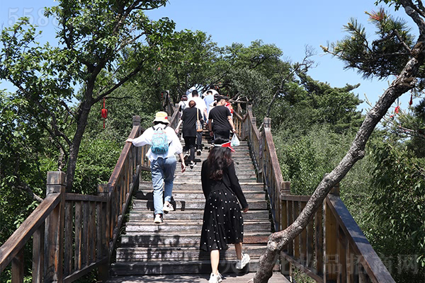  һ��һ������һɽһ����