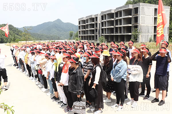 �㲽�Ͼ�ɽ����������Ļ������ܾ���������