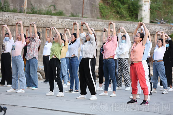 Ʒζɽˮ�����������ƾ��Ļ���