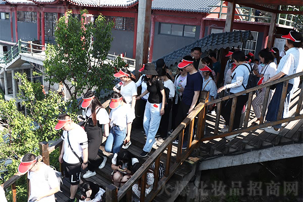 һ��һ������һɽһ����